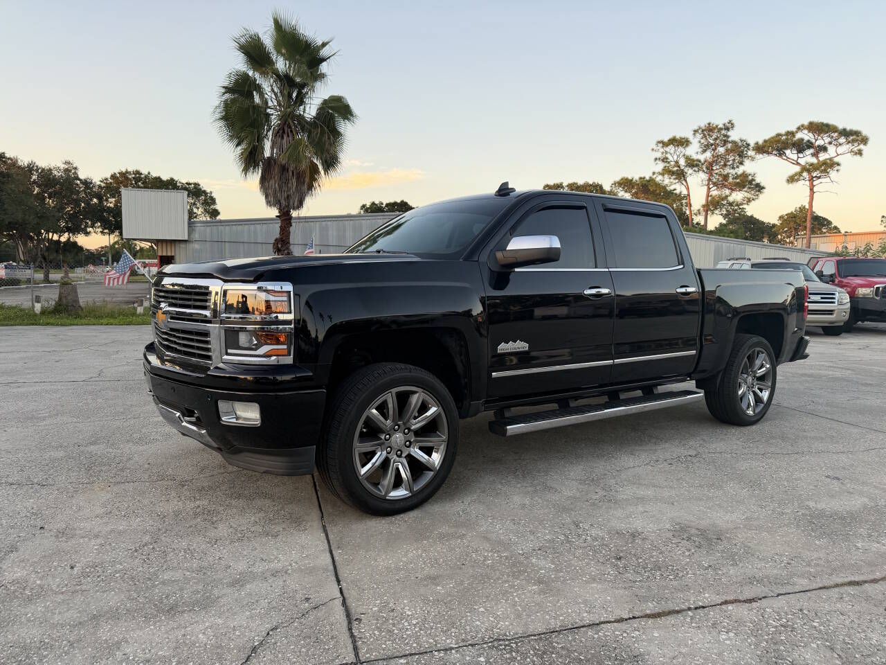 2015 Chevrolet Silverado 1500 High Country 4x2 4dr Crew Cab 5.8 ft. SB