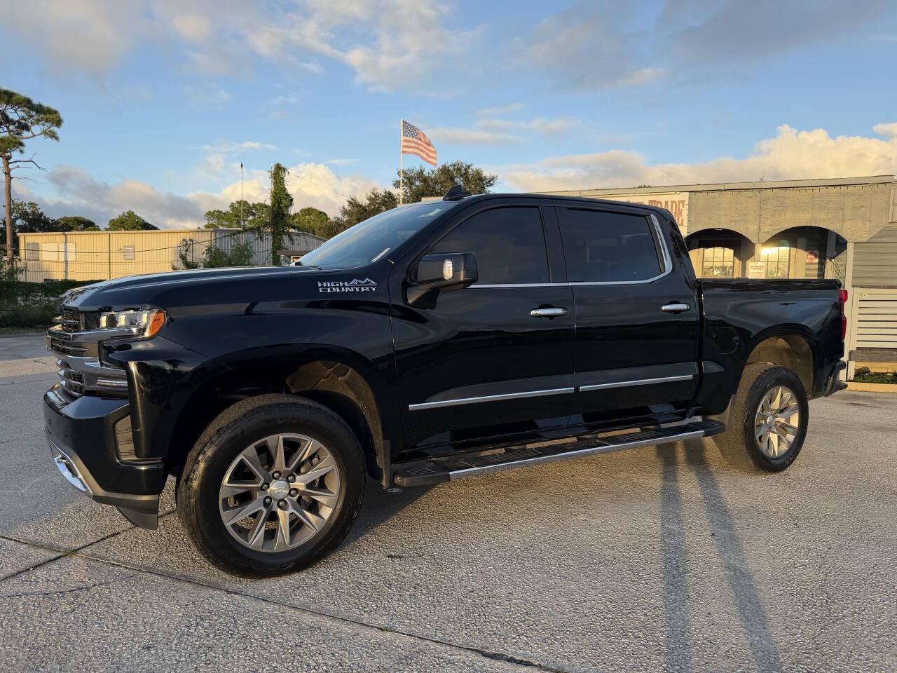 2019 Chevrolet Silverado 1500 High Country 4x4 4dr Crew Cab 5.8 ft. SB